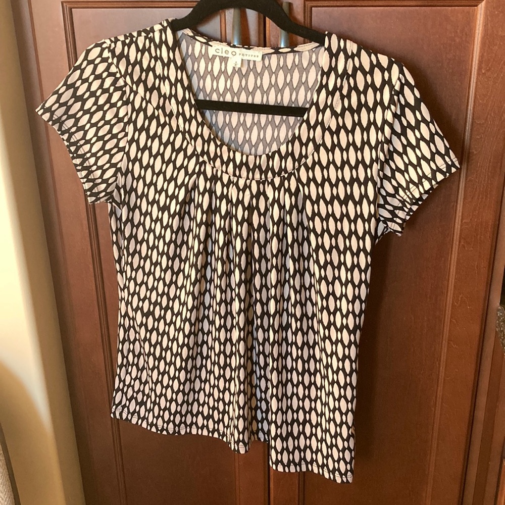 2/$15 Cleo Cream and Black Top